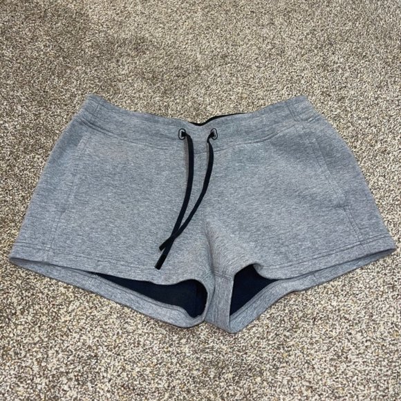 lululemon athletica | Shorts 